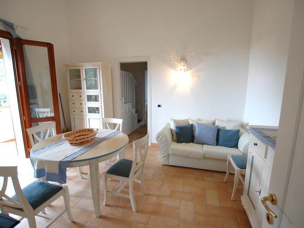 Villaggio Di Mezzo Ortano Rio Marina Rum bild