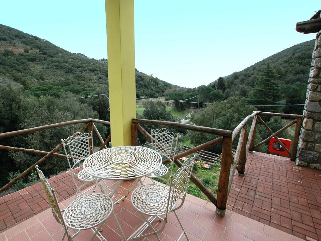 Villaggio Di Mezzo Ortano Rio Marina Rum bild