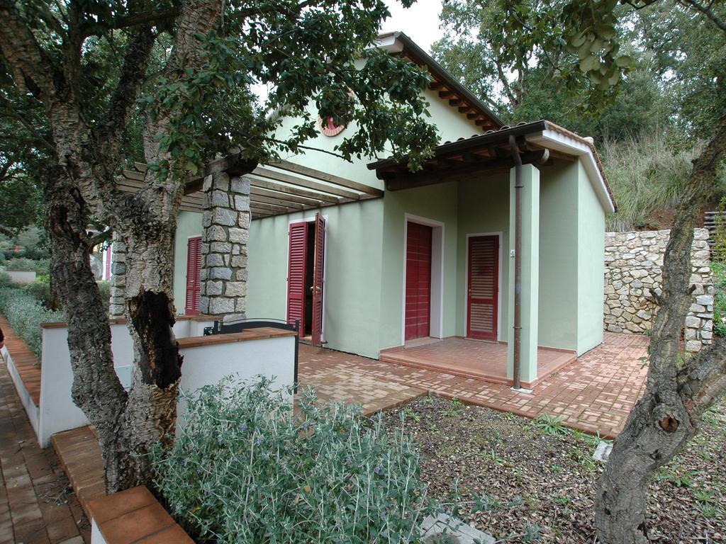Villaggio Di Mezzo Ortano Rio Marina Rum bild